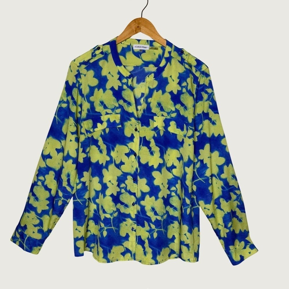 Calvin Klein Womens XL Blue Green Abstract Flower Button Front Pocket Top Shirt